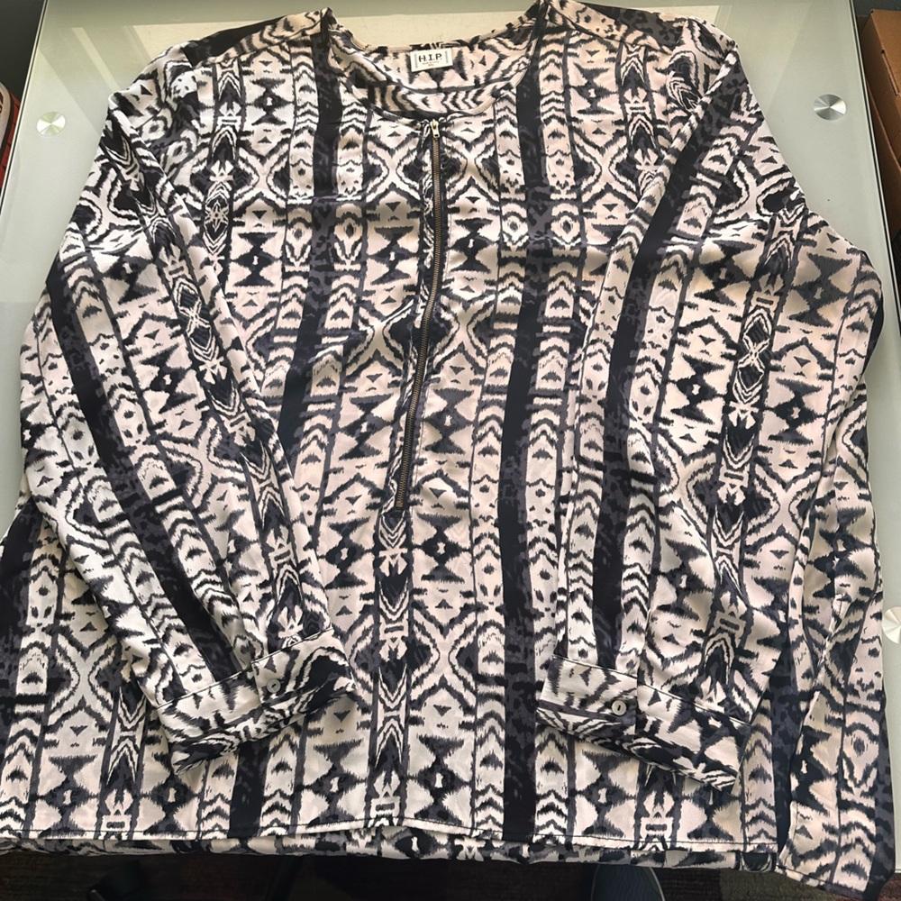 Black and White Patterned dress shirt
